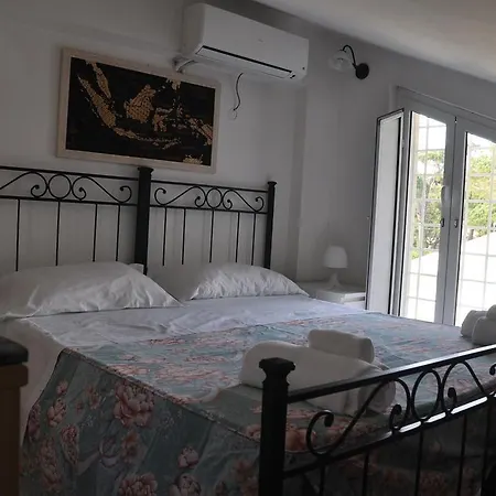 Number9 Fregene Bed & Breakfast