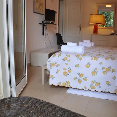 Number9 Fregene Bed & Breakfast *