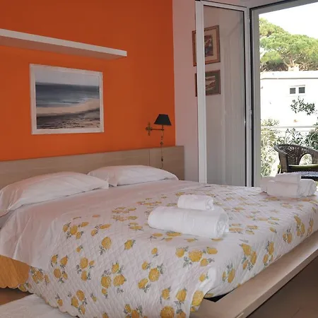 Number9 Fregene Bed & Breakfast